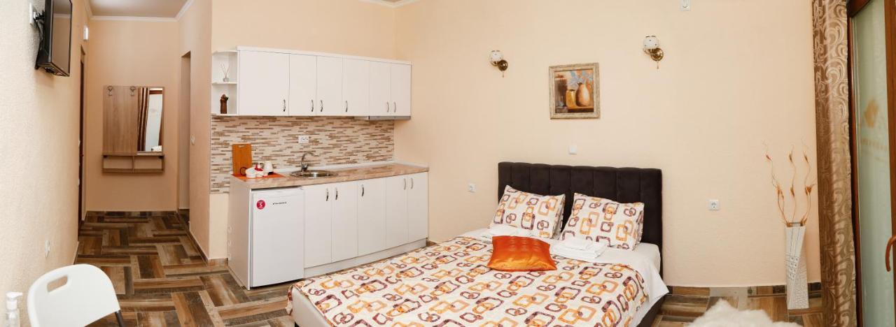 Valentina Apartments ゲヴゲリヤ エクステリア 写真