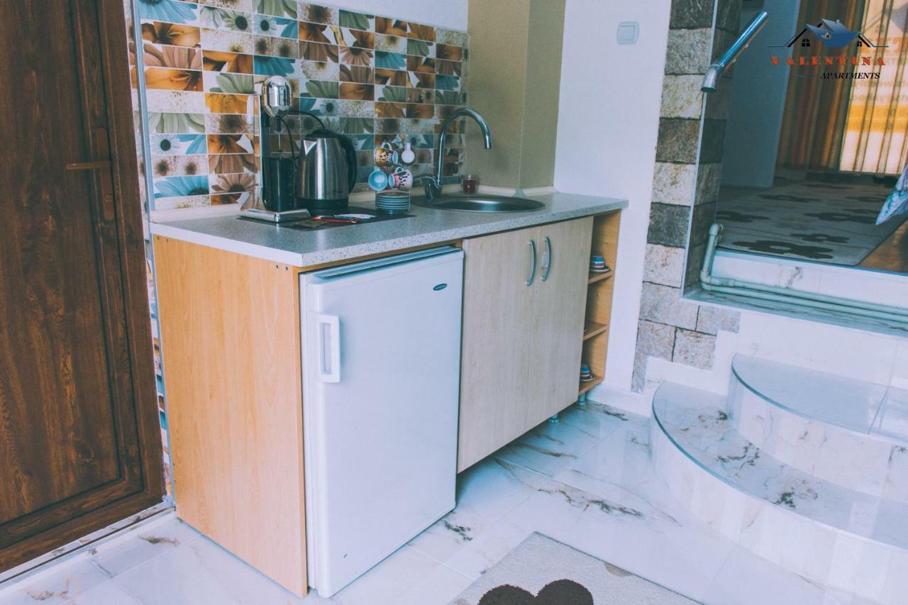Valentina Apartments ゲヴゲリヤ エクステリア 写真